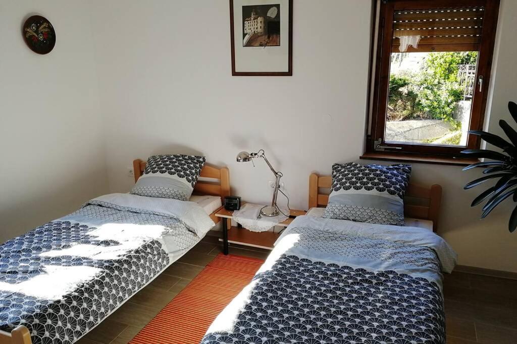Zrm Center Apartment Идрия Екстериор снимка
